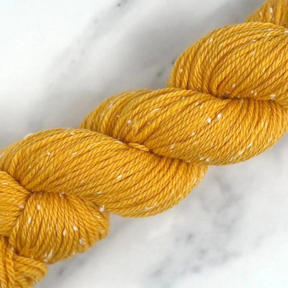 Příze Gift Of Gold – ručně barvená DK příze